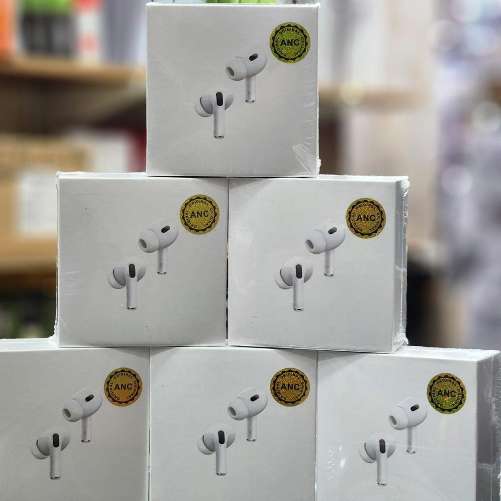 Apple AirPods Pro (2nd Generation) with Active Noise Cancellation (ANC)